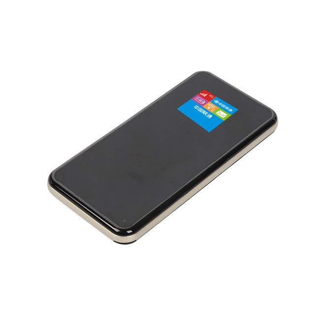 Layar Tampilan LCD dan Router Power Bank